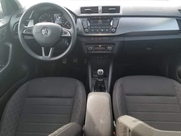 Tirane, jap me qera makine Skoda Fabia Viti 2016, 3.500 Leke