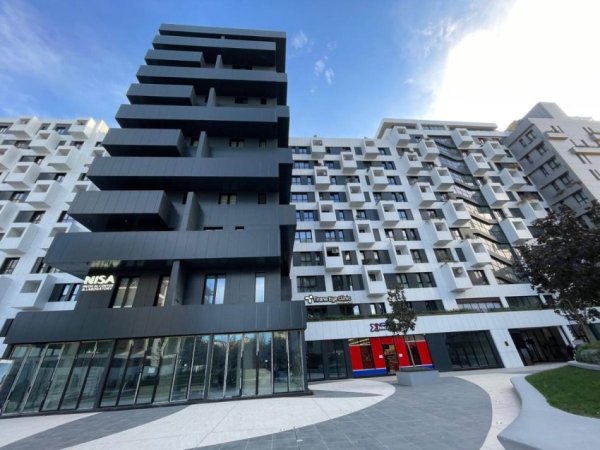 Tirane, shes Ambient Biznesi ne Shitje ,tek Kompleksi Square 21 100.000 €