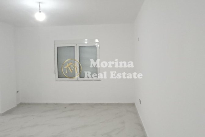Tirane, jepet me qera apartament 3+1 Kati 6, 140 m² 400 € (Fresku)