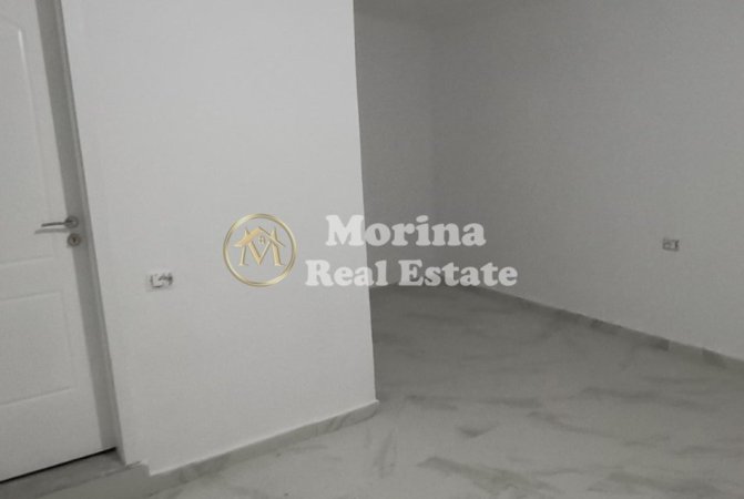 Tirane, jepet me qera apartament 3+1 Kati 6, 140 m² 400 € (Fresku)