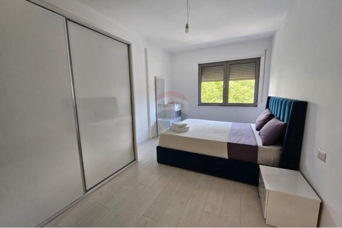 Tirane, jepet me qera apartament 2+1 Kati 3, 98 m² 600 € (Rruga e Dibrës,)