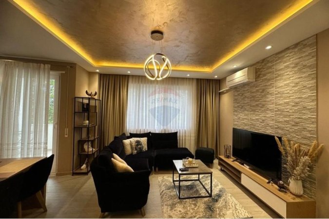 Tirane, jepet me qera apartament 2+1 , 113 m² 800 € (Ruga e Ullishtes - Liqeni i Thatë)
