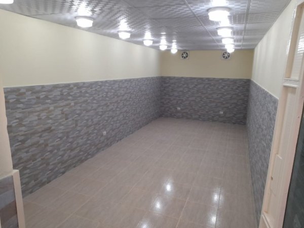Tirane, shitet ambjent biznesi Kati -1, 82 m² 56.700 € (vasil shanto)