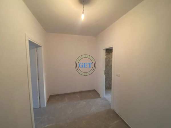 Durres, shitet apartament 1+1 Kati 3, 63 m² 67.000 € (Drejtoria e Policise)