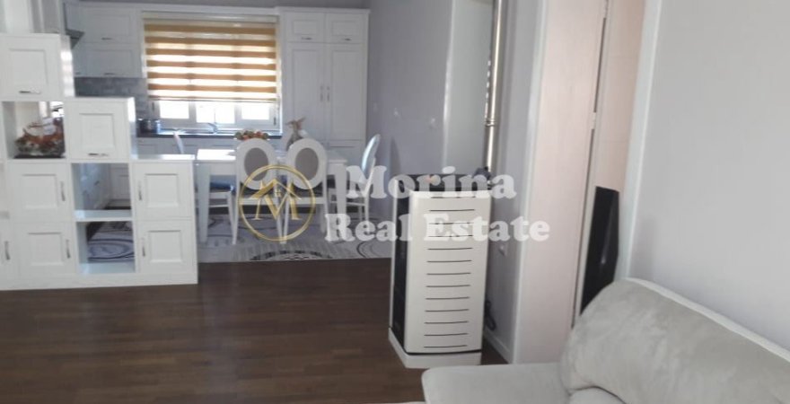 Tirane, jepet me qera shtepi 2+1 Kati 3, 100 m² 600 € (Spitali Amerikan 2)