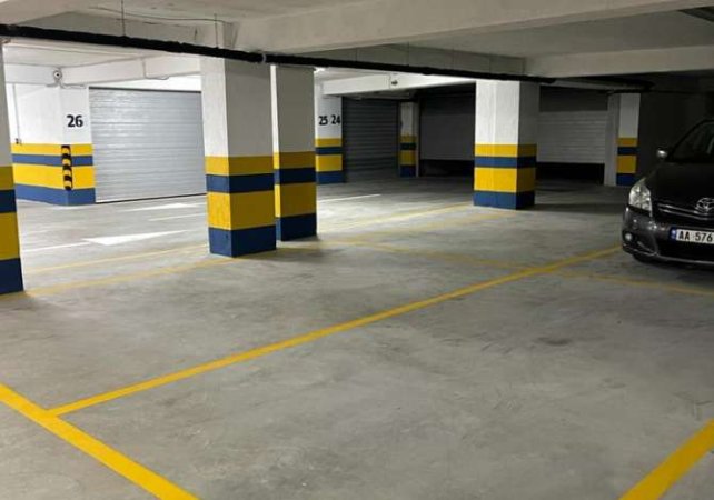 Tirane, shitet garazh , 14 m² 32.000 € (Pazari i ri)