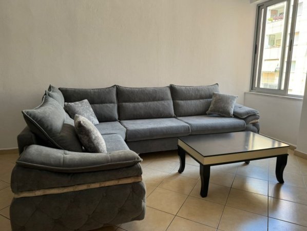 Tirane, jepet me qera apartament 1+1 Kati 6, 64 m² 400 € (Unaza e Re)