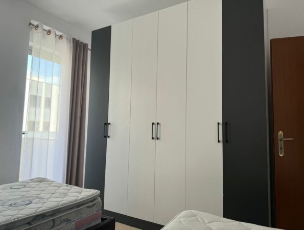 Tirane, jepet me qera apartament 1+1 Kati 6, 64 m² 400 € (Unaza e Re)