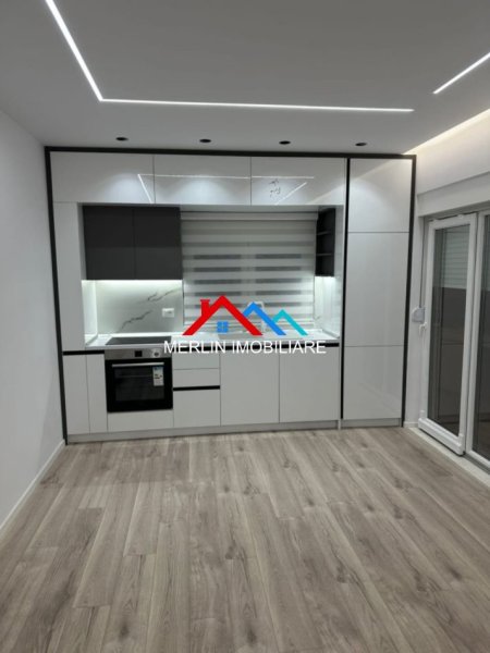 Tirane, jepet me qera apartament 2+1 Kati 3, 62 m² 800 € (Vaso Pasha,BLLOK.)