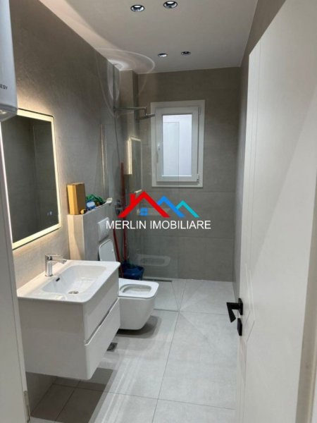 Tirane, jepet me qera apartament 2+1 Kati 3, 62 m² 800 € (Vaso Pasha,BLLOK.)