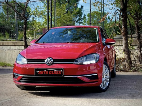 Tirane, shes makine VW GOLF 7 Benzin, e kuqe automatik Kondicioner 77.000 km 13.700 €