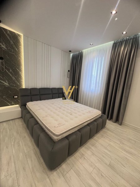 Tirane, jepet me qera apartament 3+1+Ballkon Kati 7, 111 m² 1.250 € (KOMPLEKSI DELIJORGJI)
