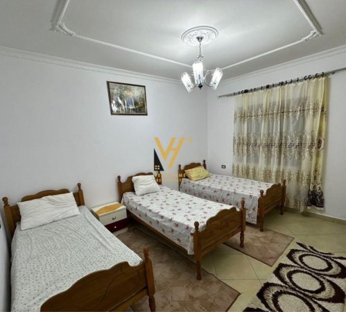 Tirane, jepet me qera apartament 2+1+Ballkon Kati 1, 136 m² 550 € (RRUGA 5 MAJ)