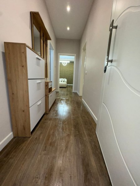 Tirane, jepet me qera apartament 1+1+Ballkon Kati 1, 74 m² 700 € (Afer Kodres se Diellit)