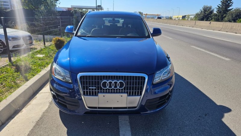 Audi Q5 2.0 Gaz Benzin Benzin+Gaz, blu automatik Klima 240.000 km 10.500 €