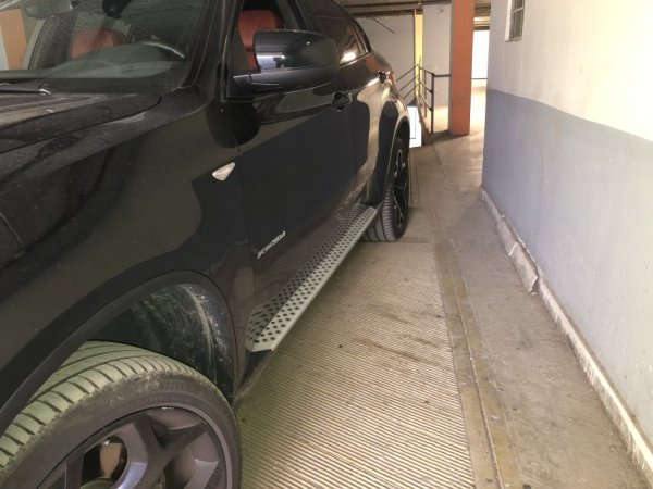 Tirane, shes makine BMW X6 Nafte, automatik Klima 120.000 km 30.000 €