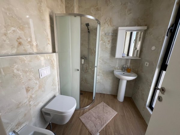 Tirane, shitet apartament 2+1+Ballkon Kati 4, 94 m² 161.613 € (Dogana)