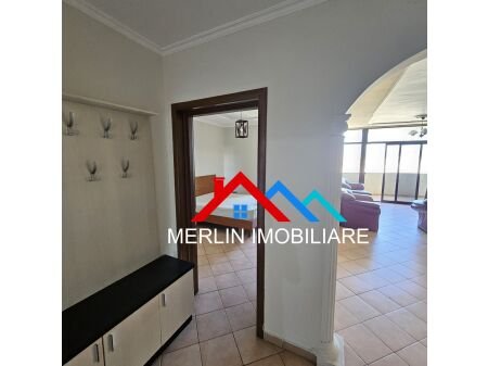 Tirane, jepet me qera apartament 1+1 Kati 11, 80 m² 500 € (Rruga e Kavajes)