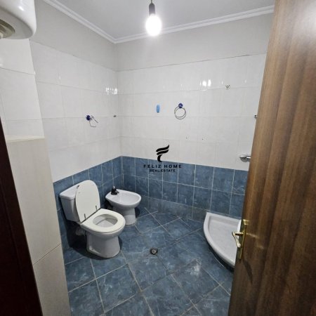 Tirane, jepet me qera apartament 1+1 Kati 11, 100 m² 550 € (21 DHJETORI)