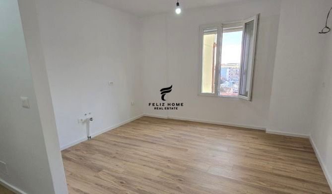 Tirane, jepet me qera apartament 2+1+Ballkon Kati 3, 100 m² 400 € (SPITALI AMERIKAN 3)