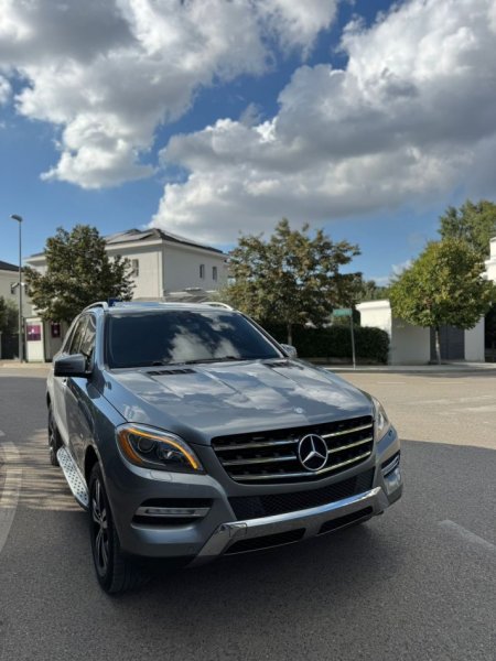 Tirane, shitet makine Mercedez benz Nafte, kafe automatik 270.000 km 13.999 €