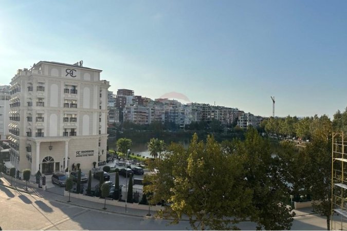 Tirane, jepet me qera apartament Kati 3, 55 m² 500 € (Liqeni i Thatë)