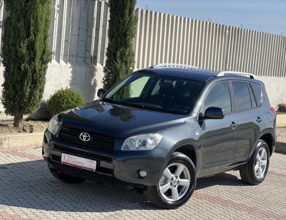 TOYOTA RAV 4 - 2.2 NAFTE 👉 2008 👈 KAMBIO MANUALE - 6.250 €