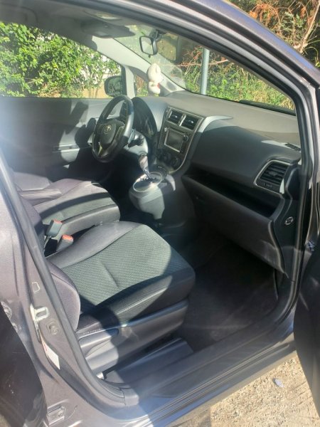 Tirane, shes Toyota Verso S 1.4 Nafte gri e erret automatik Kondicioner 160.000 km