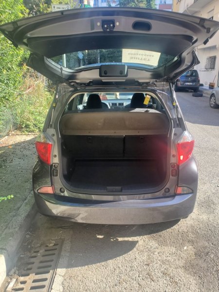 Tirane, shes Toyota Verso S 1.4 Nafte gri e erret automatik Kondicioner 160.000 km