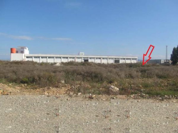 Durres, Shiten 3 Toka Are me siperfaqe totale 21.699 m², 43,177,280 Leke (Xhafzotaj)