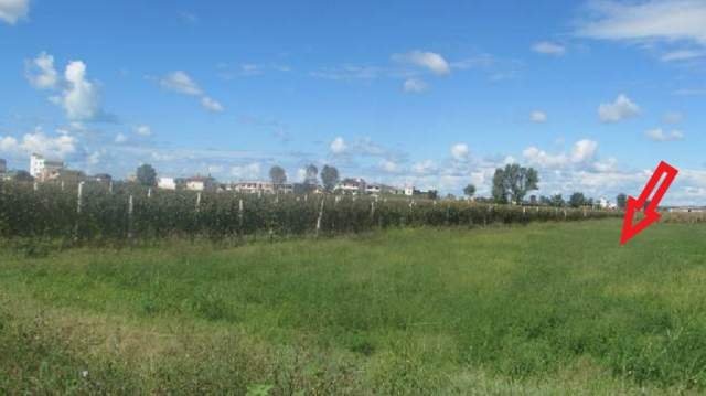 Durres, Vadardhe Shitet Toke Are 3.996 m², 5.312.000 Leke