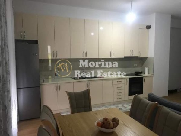 Tirane, jepet me qera apartament 2+1 Kati 6, 105 m² 550 € (Ali Demi)