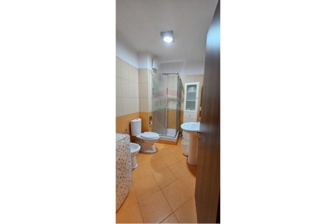 Shqiperi, jepet me qera apartament 1+1+Aneks+Ballkon Kati 6, 70 m² 500 € (Treni - Bulevardi i Ri)