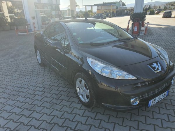 Fier, shes makine Peugeot 207 CC 1.6 Automat Klima Benzin, e zeze automatik Klima 119.000 km 1 €