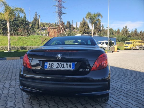 Fier, shes makine Peugeot 207 CC 1.6 Automat Klima Benzin, e zeze automatik Klima 119.000 km 1 €