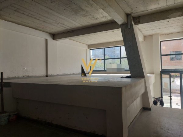 Tirane, shitet dyqan Kati 0, 146 m² 322.000 € (RRUGA QEMAL STAFA)