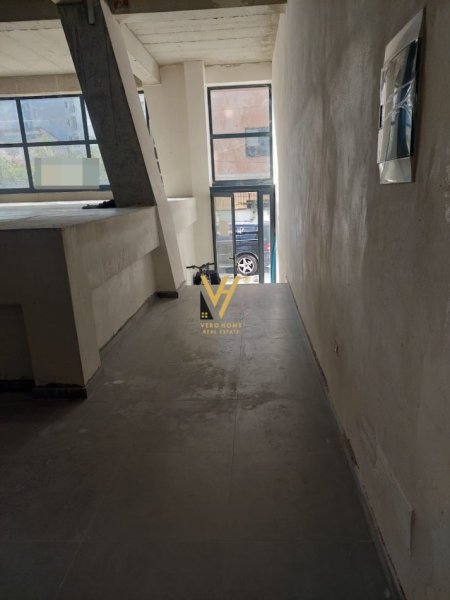 Tirane, shitet dyqan Kati 0, 146 m² 322.000 € (RRUGA QEMAL STAFA)