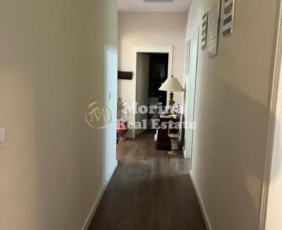 Tirane, jepet me qera apartament 2+1 Kati 2, 90 m² 500 € (Laprake)