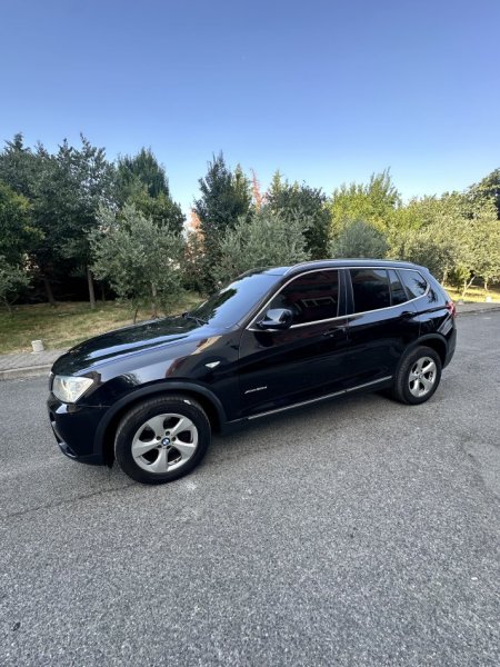 Tirane, shes SUV | Fuoristrad | Xhip BMW X3 Nafte, e zeze automatik Kondicioner 178 km 12.500 €