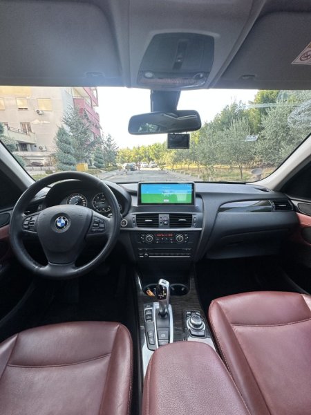 Tirane, shes SUV | Fuoristrad | Xhip BMW X3 Nafte, e zeze automatik Kondicioner 178 km 12.500 €
