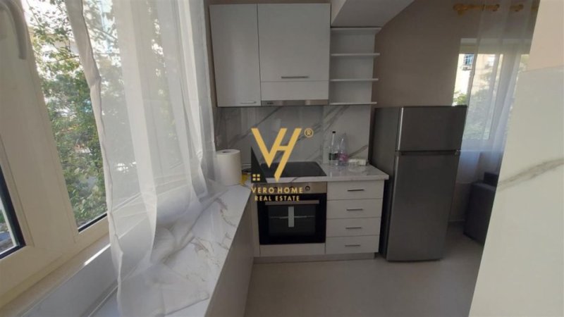 Tirane, jepet me qera apartament 2+1+Ballkon Kati 1, 65 m² 600 € (VASIL SHANTO)