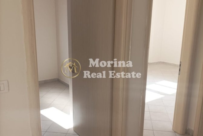 Tirane, jepet me qera apartament 2+1 Kati 3, 100 m² 350 € (Fresku)