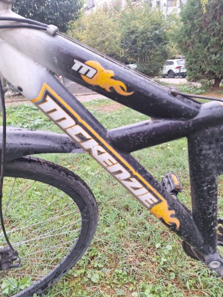 Tirane, shes biciklete Shitet biciklete 28-teshe 180 eur Mckenzie Hill 800 Mountainbike e zeze 180 €