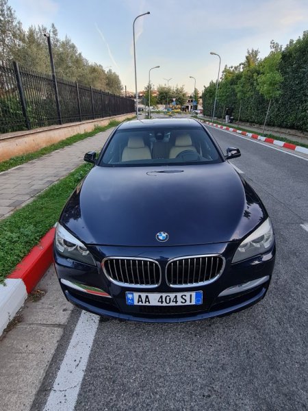 Urgjent!!! Tirane, shes BMW Seria 730D XDrive, viti 2015, 19.900 € i diskutueshem