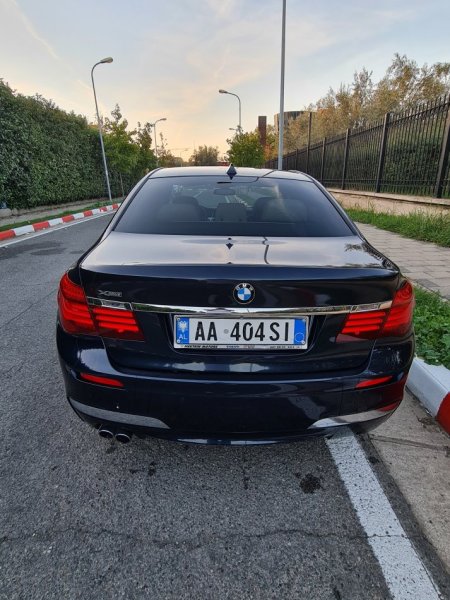 Urgjent!!! Tirane, shes BMW Seria 730D XDrive, viti 2015, 19.900 € i diskutueshem