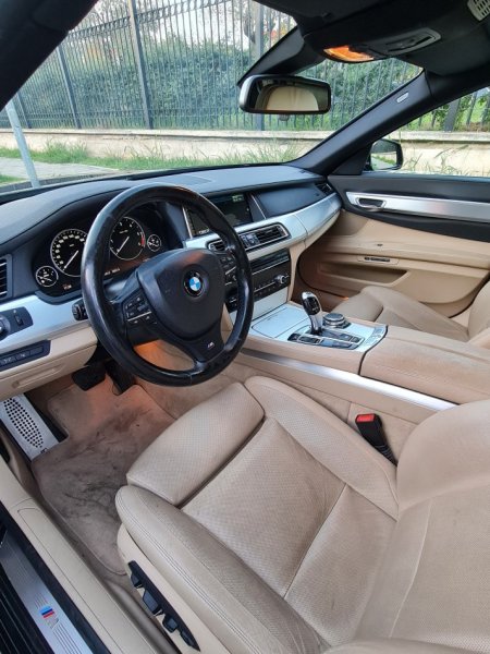 Urgjent!!! Tirane, shes BMW Seria 730D XDrive, viti 2015, 19.900 € i diskutueshem