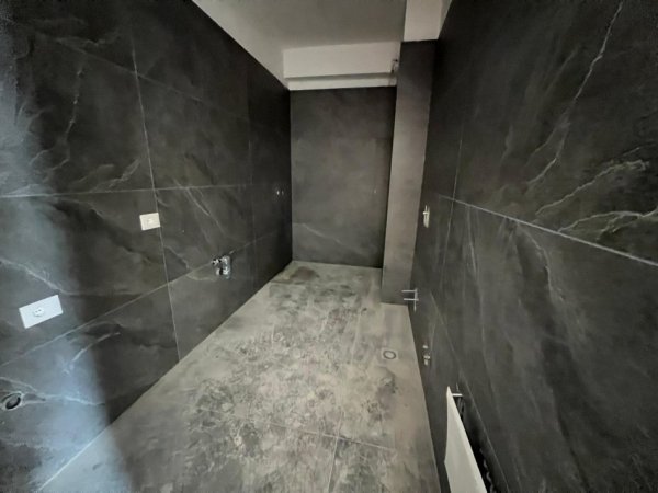 Tirane, shitet apartament 1+1+Ballkon Kati 7, 67 m² 117000 € (Bulevardi i RI)