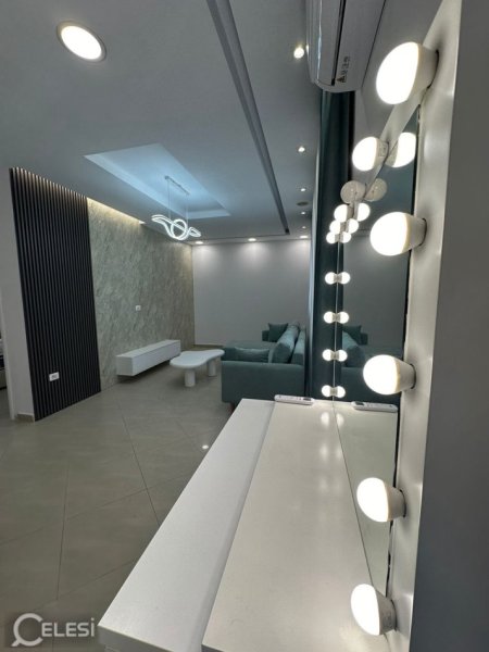 Tirane, jepet me qera apartament 1+1+Ballkon Kati 2, 70 m² 500 € (JORDAN MISJA)