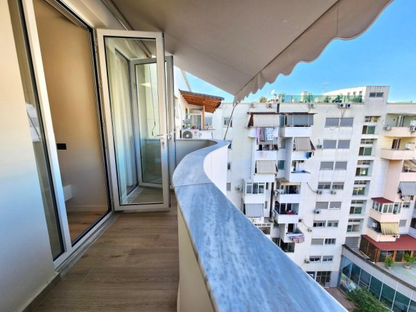 🤩Brand New: 1+1 Modern 📍 Komuna e Parisit - Pranë Kika 1 | 💯% i Ri, Harmoni ne ngjyra & mobilim (( 800€/muaj ))