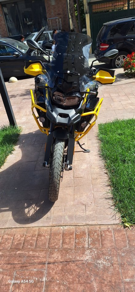 Tirane, shes Enduro BMW - GS 850 Adventure - Viti 2021 , e zeze 32.000 km 15.700 €